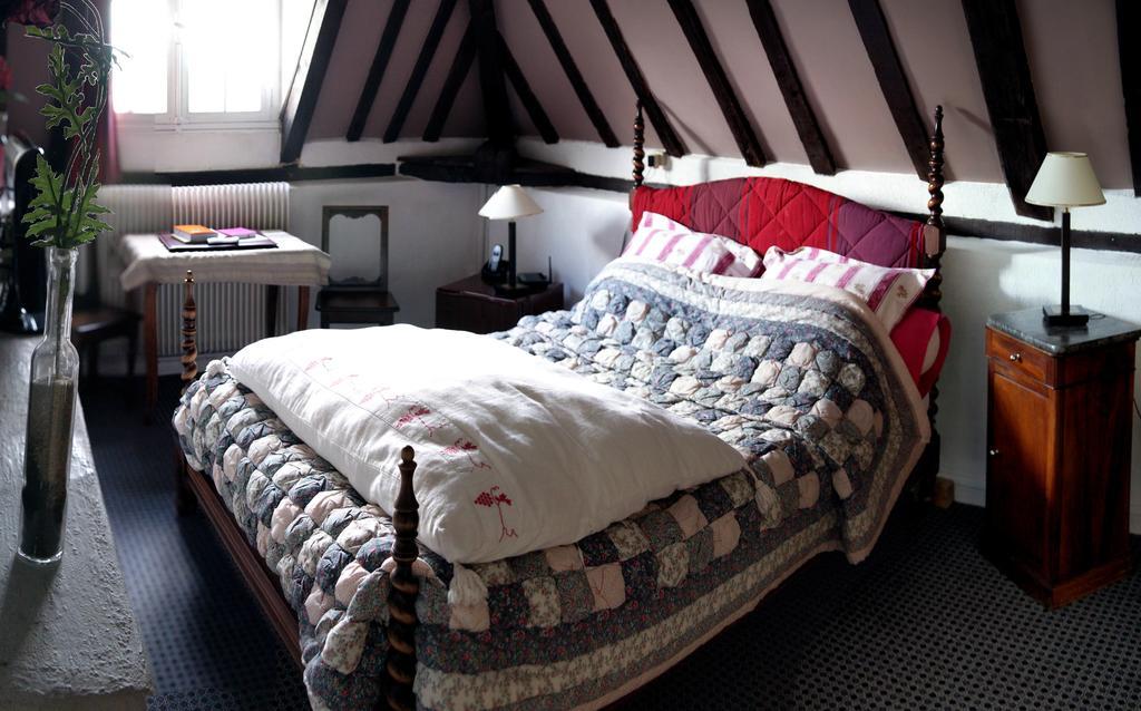 Le Moulin D'Hauterive Saint-Gervais-en-Valliere Room photo